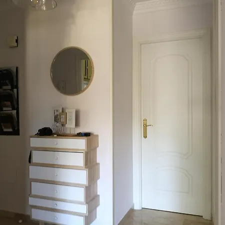 Apartamento En Auxi Y Emilio Torremolinos
