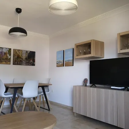 Apartamento En Auxi Y Emilio *